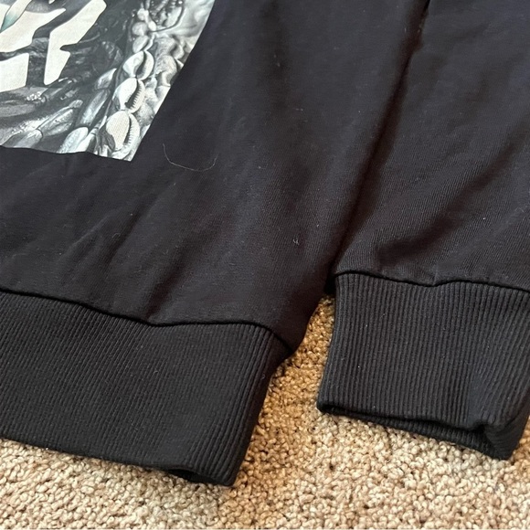 New GIVENCHY Riccardo Tisci tribal girl graphic print cotton crew sweater XS - Picture 4 of 10